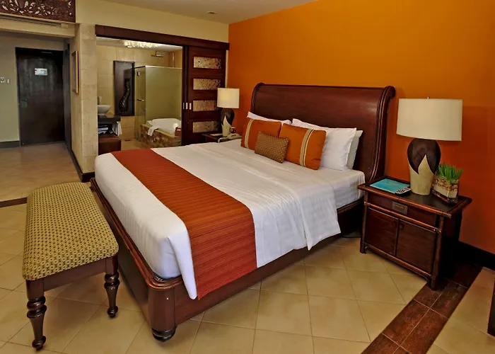 Costabella Tropical 4* Lapu-Lapu City