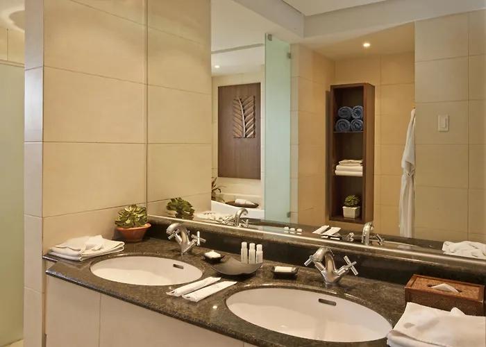 Costabella Tropical Resort 4*
