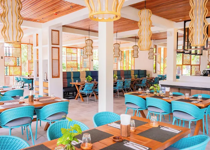 Costabella Tropical 4* Lapu-Lapu City